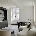 Le Chateau De Ξενοδοχείο *