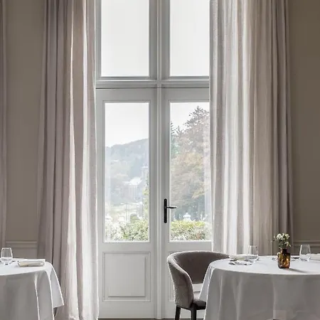 Le Chateau De Hotel *