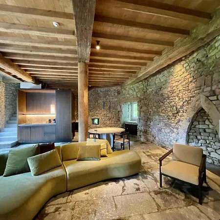 Le Chateau De Mirwart