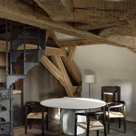 Le Chateau De Otel Mirwart