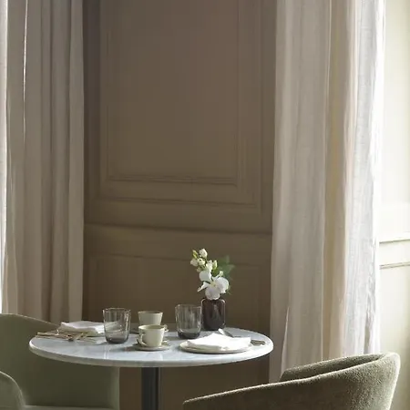 Otel Le Chateau De Mirwart