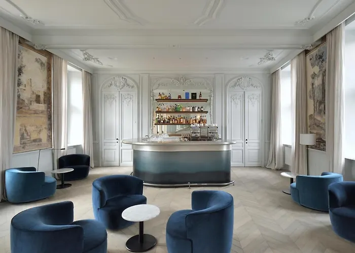 Le Château De Hotel *