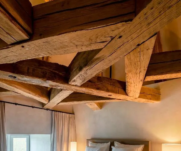 Le Château De Hotel Mirwart