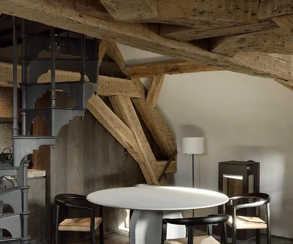 Le Château De Hotel Mirwart