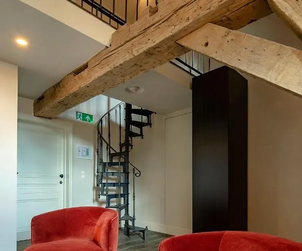 Le Château De Hotel Mirwart