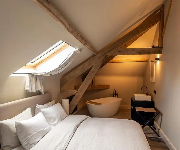 Hotel Le Château De Mirwart